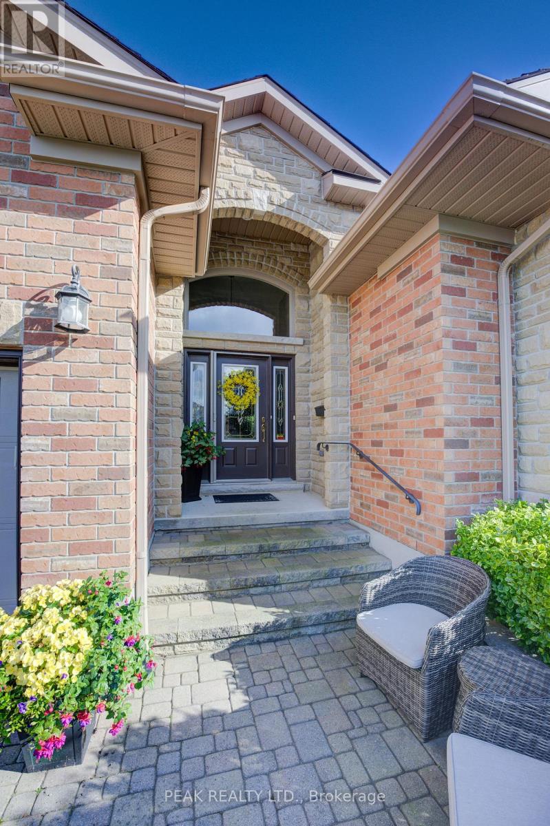 Property at 33 ORCHARD WAY image 2