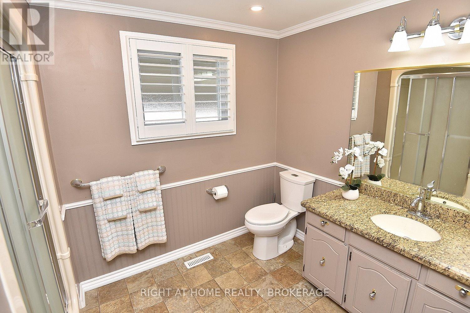 105 Bismark Drive, Cambridge, Ontario  N1S 4E8 - Photo 24 - X12069391