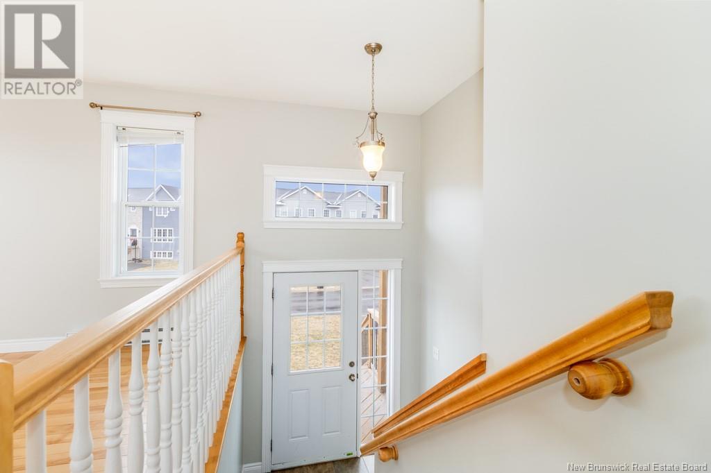 Property at 6 Carter Crescent image 3