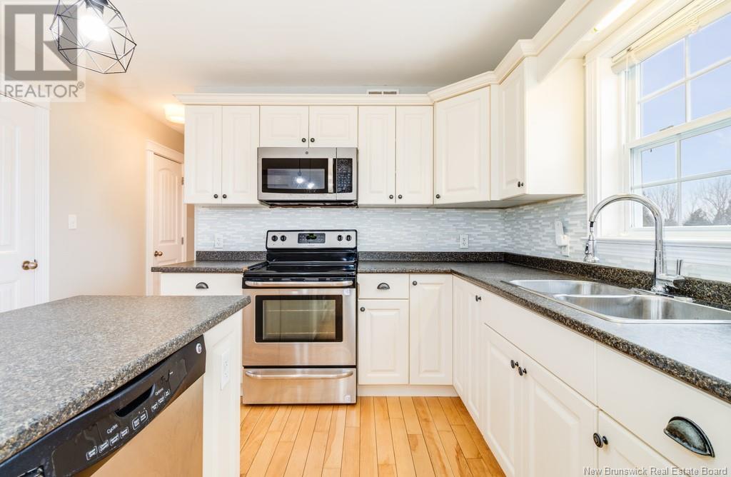 Property at 6 Carter Crescent image 5