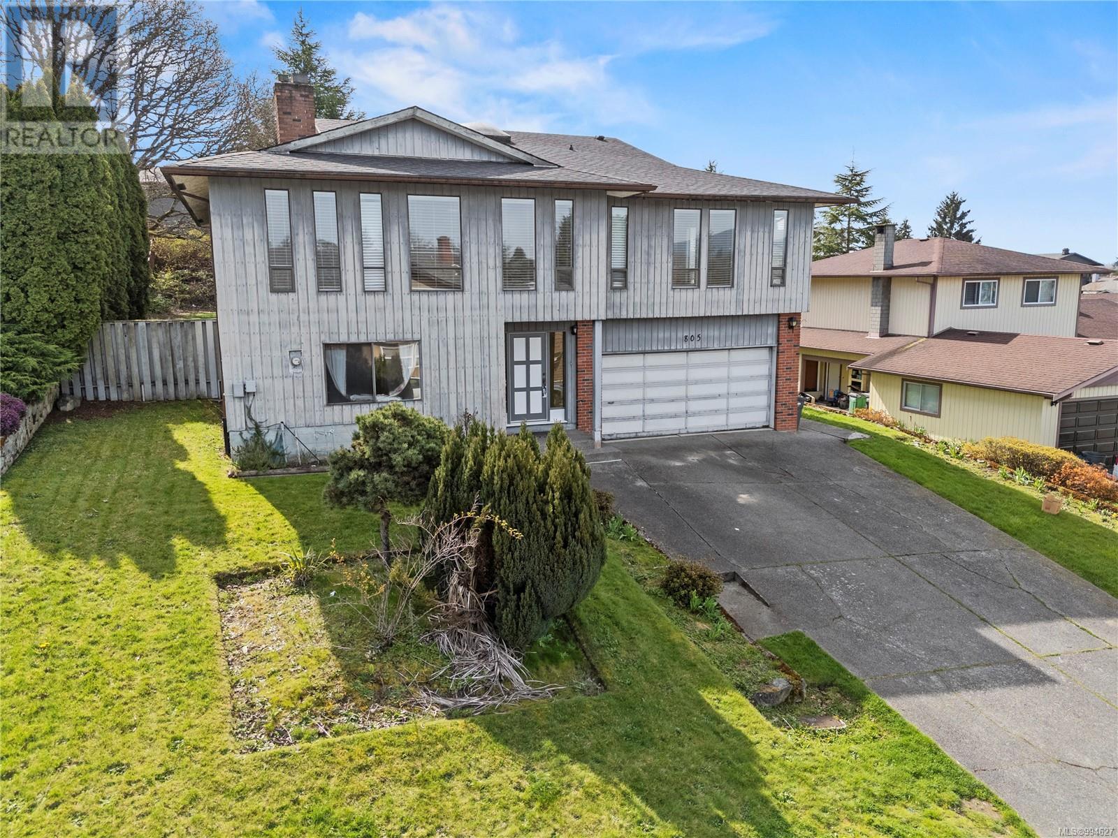 Property at 805 Kimberly Pl image 3