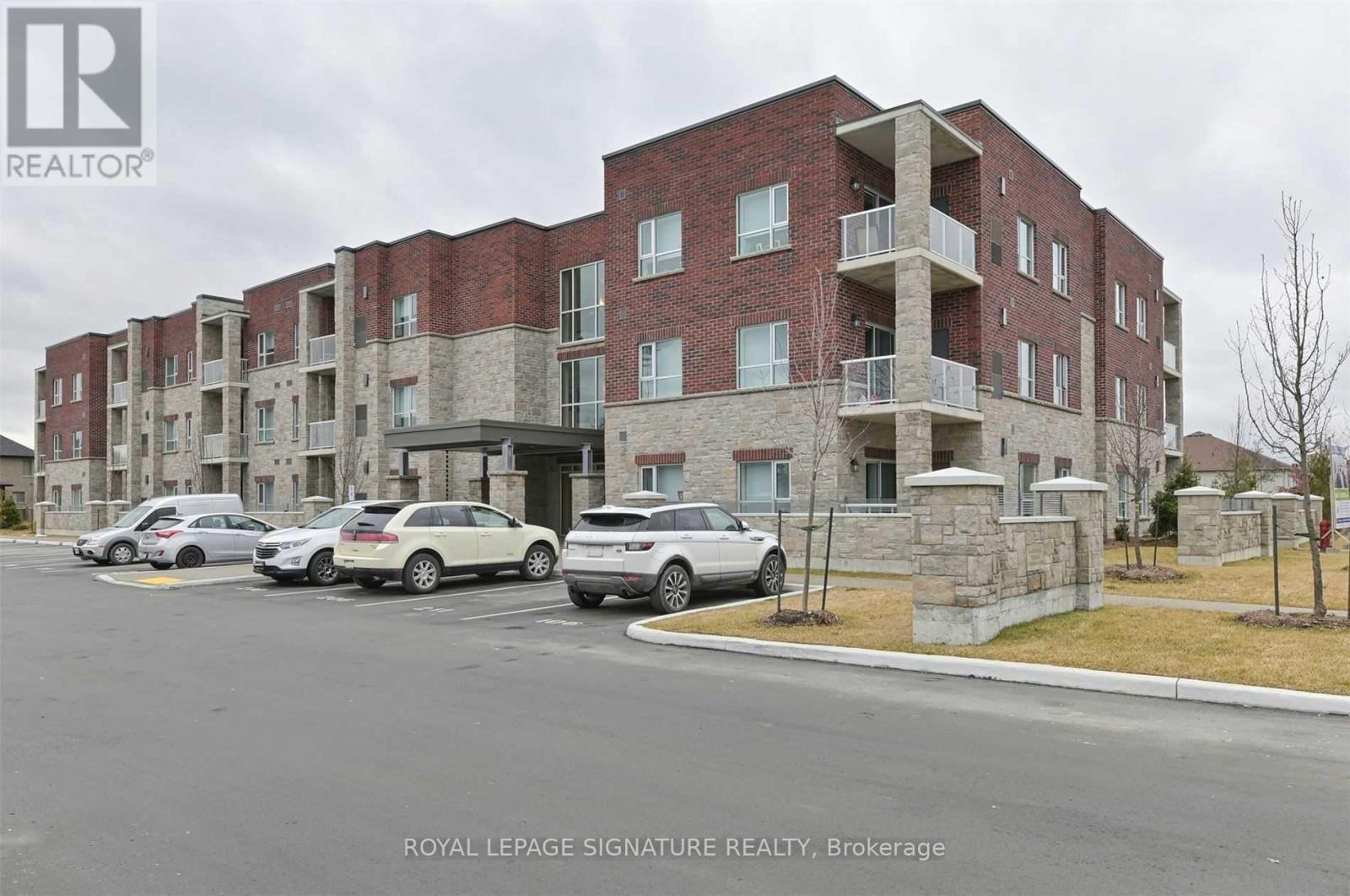 208 - 529 South Pelham Road, Welland, Ontario  L3C 0H7 - Photo 1 - X12053336