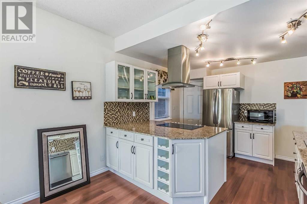 Property at 1638 15 Avenue SW image 3