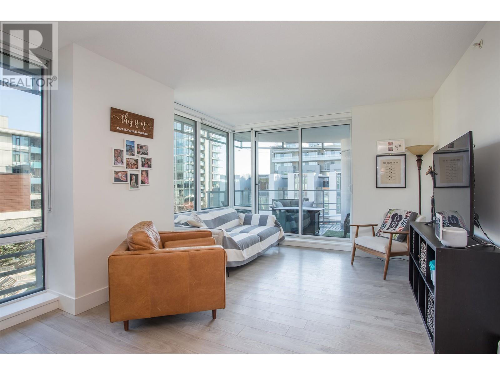 308 680 Seylynn Crescent, North Vancouver, British Columbia  V7J 0B5 - Photo 4 - R2960276