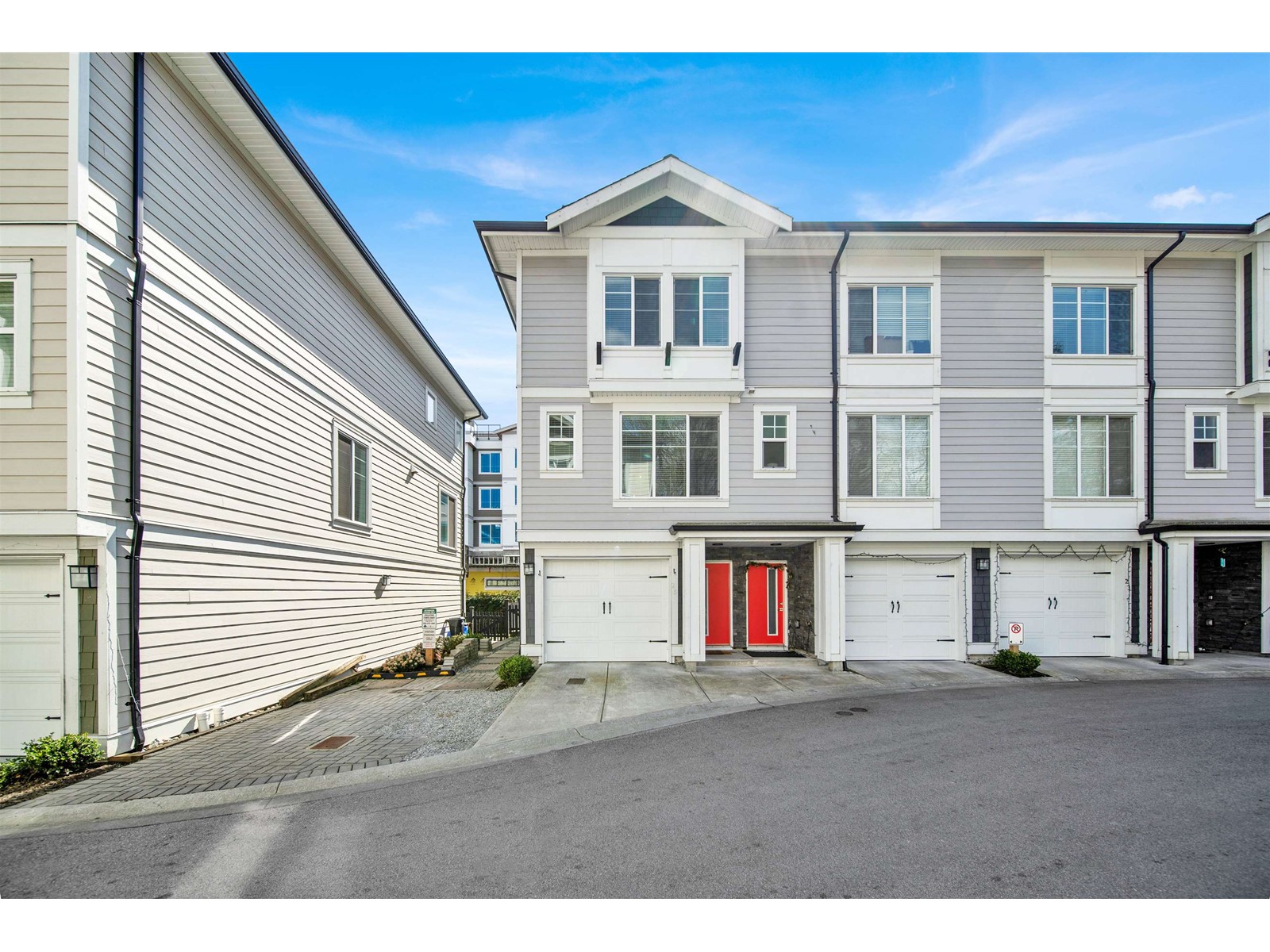 25 14499 64 Avenue, Surrey, British Columbia  V3S 1X5 - Photo 2 - R2987154