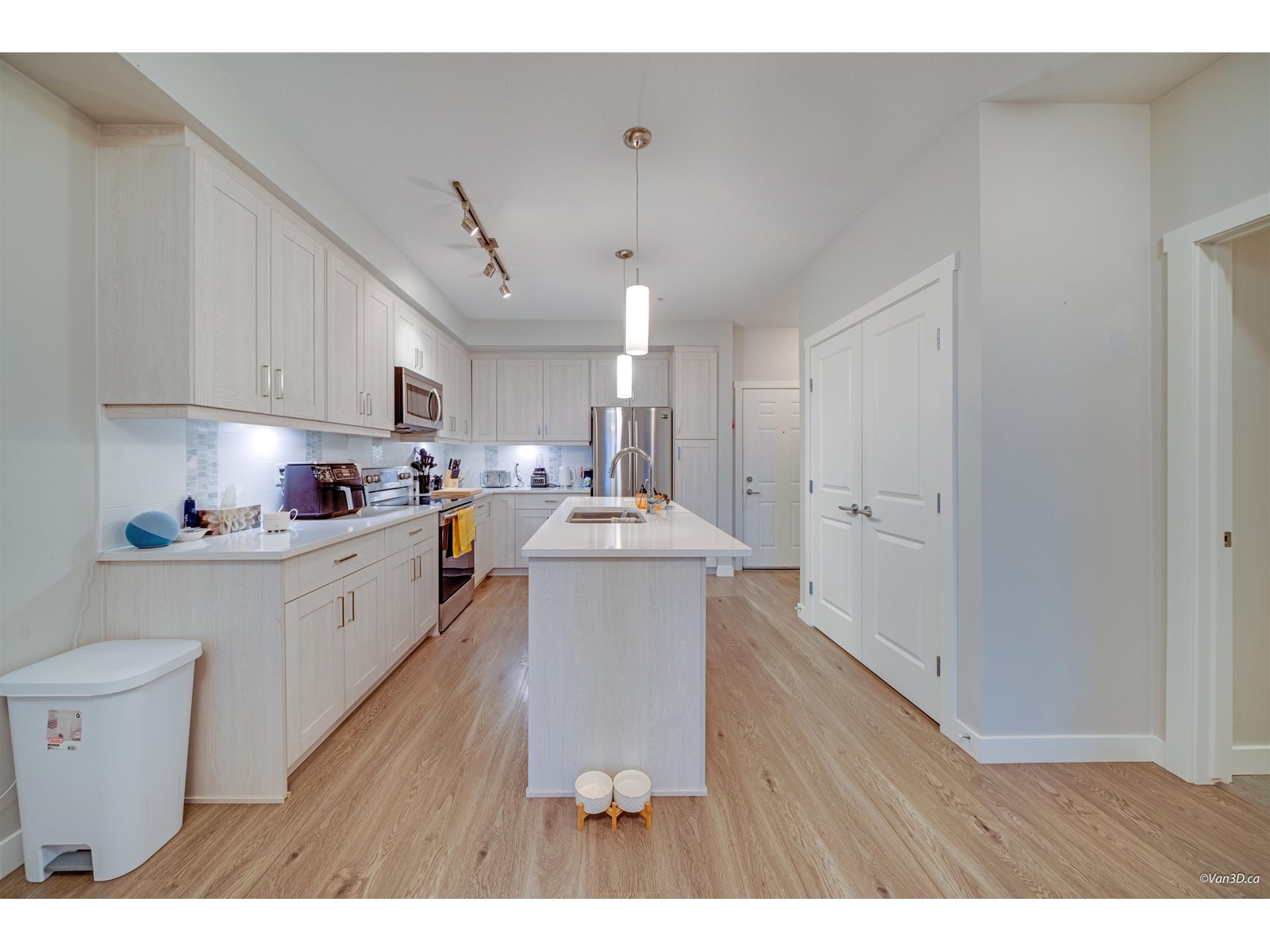 202 20826 72 Avenue, Langley, British Columbia  V2Y 0Z9 - Photo 3 - R2987380