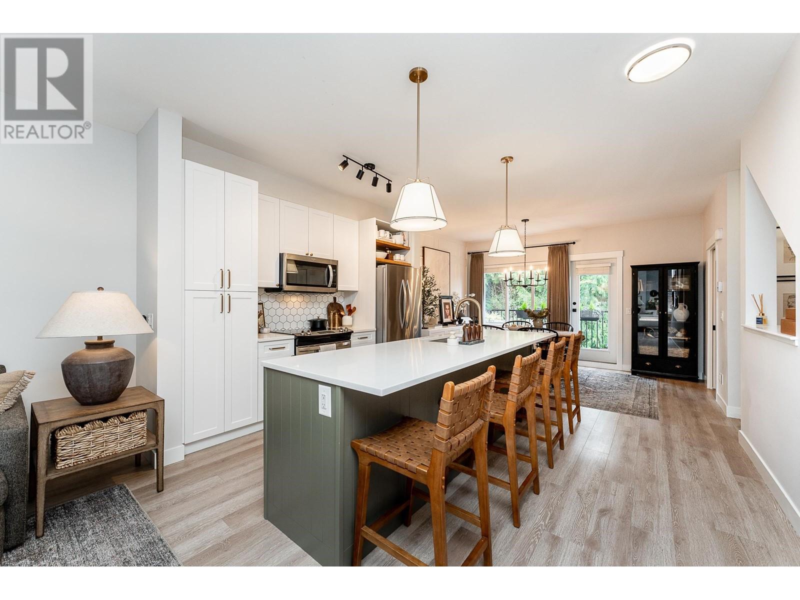 20 1219 Burke Mountain Street, Coquitlam, British Columbia  V3B 3H6 - Photo 2 - R2987530
