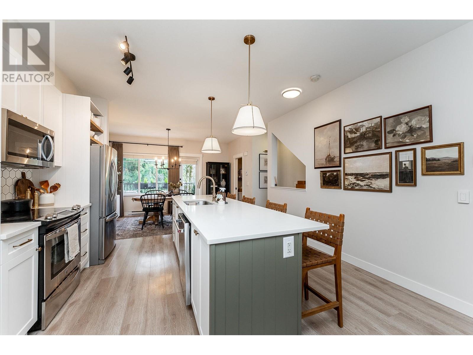 20 1219 Burke Mountain Street, Coquitlam, British Columbia  V3B 3H6 - Photo 3 - R2987530