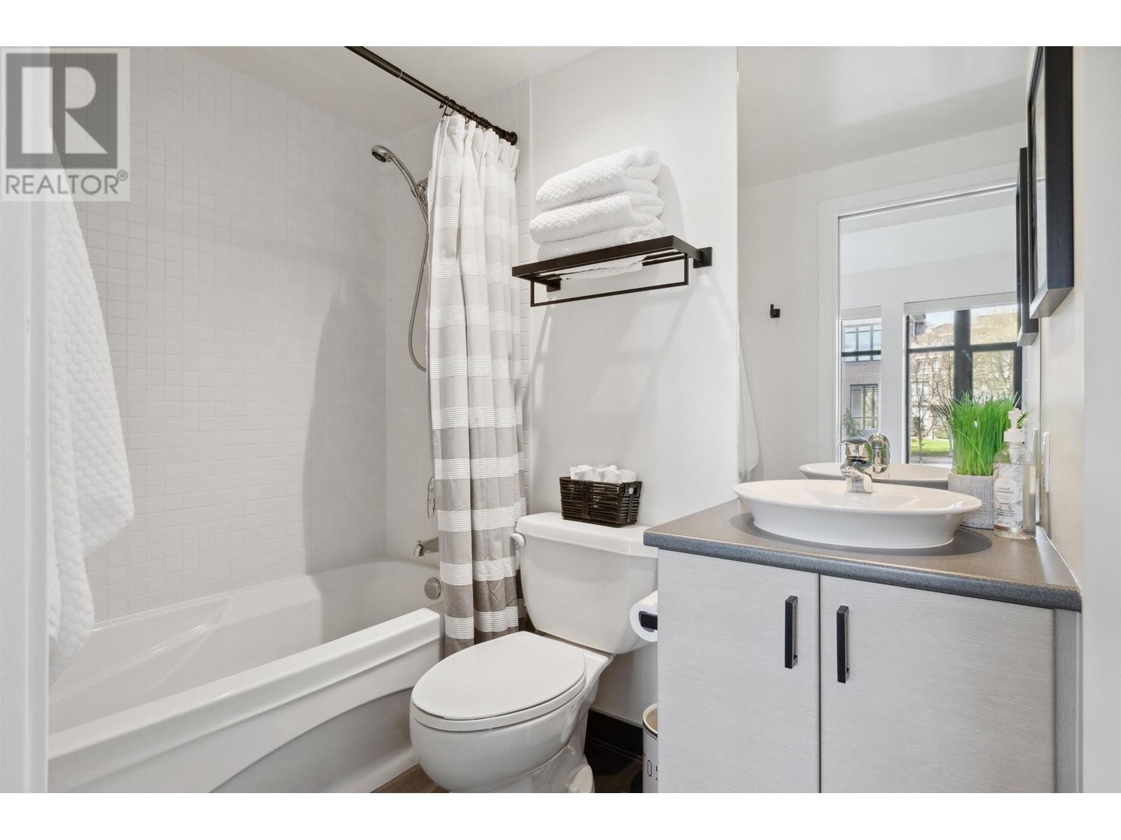 Th3 155 W 1st Street, North Vancouver, British Columbia  V7M 3N8 - Photo 28 - R2987548