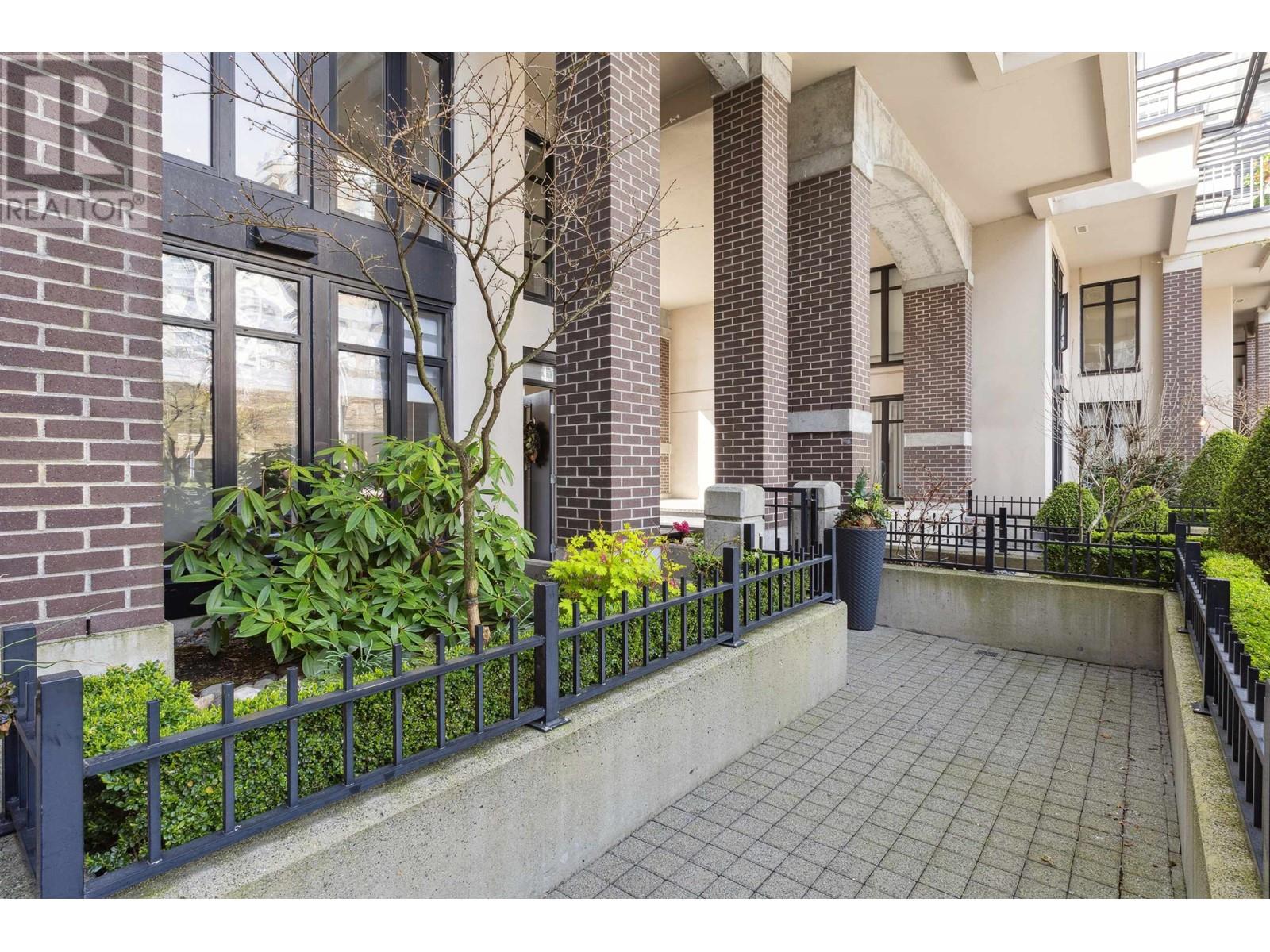 Th3 155 W 1st Street, North Vancouver, British Columbia  V7M 3N8 - Photo 36 - R2987548