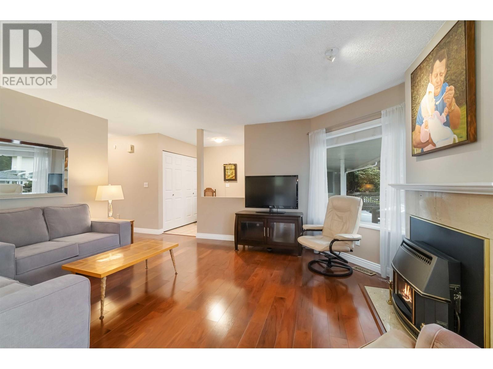 19 1190 Falcon Drive, Coquitlam, British Columbia  V3E 2L1 - Photo 4 - R2987555
