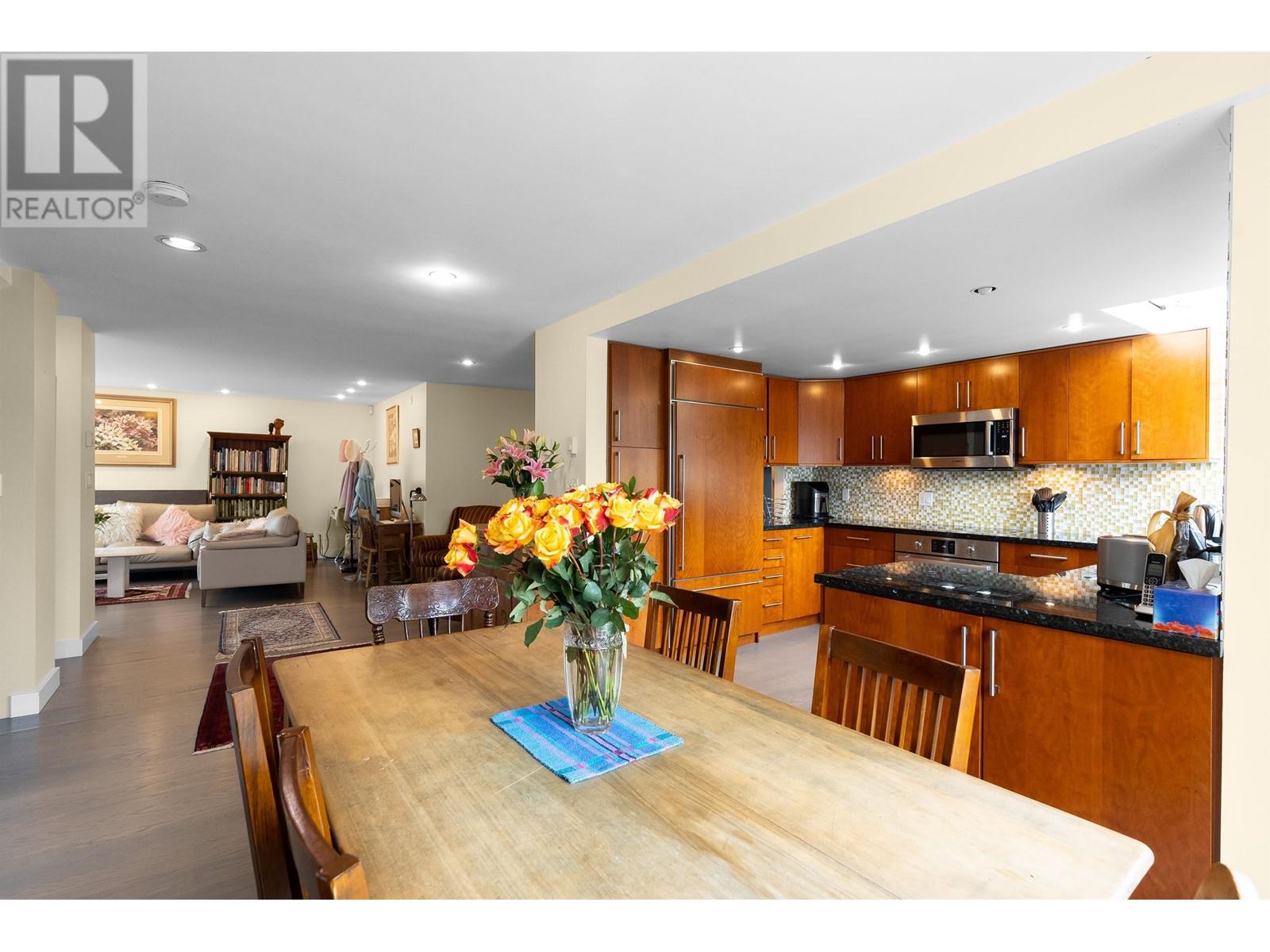 1596 Island Park Walk, Vancouver, British Columbia  V6J 0G9 - Photo 3 - R2987579