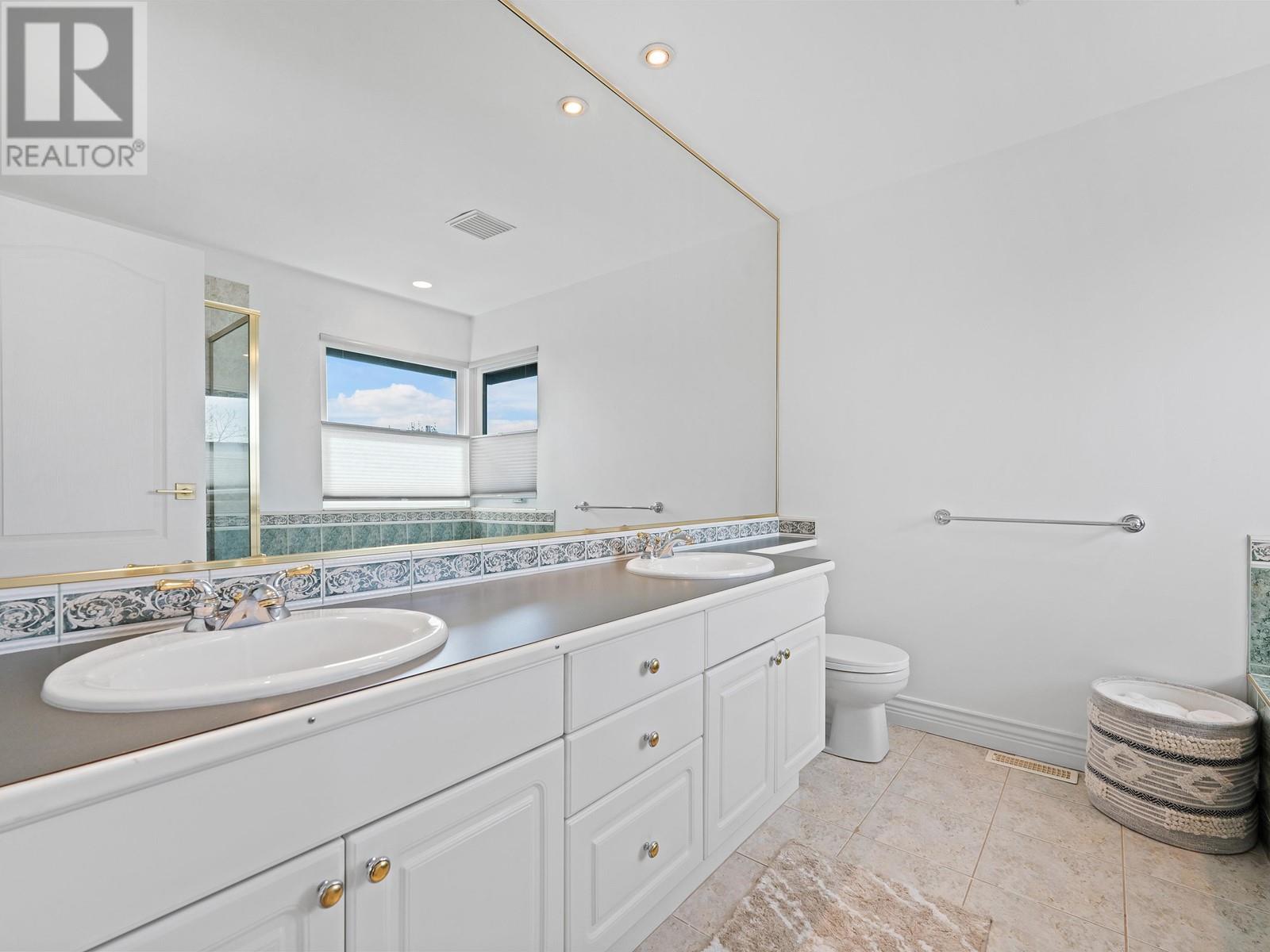 1075 Adderley Street, North Vancouver, British Columbia  V7L 1T4 - Photo 21 - R2987552