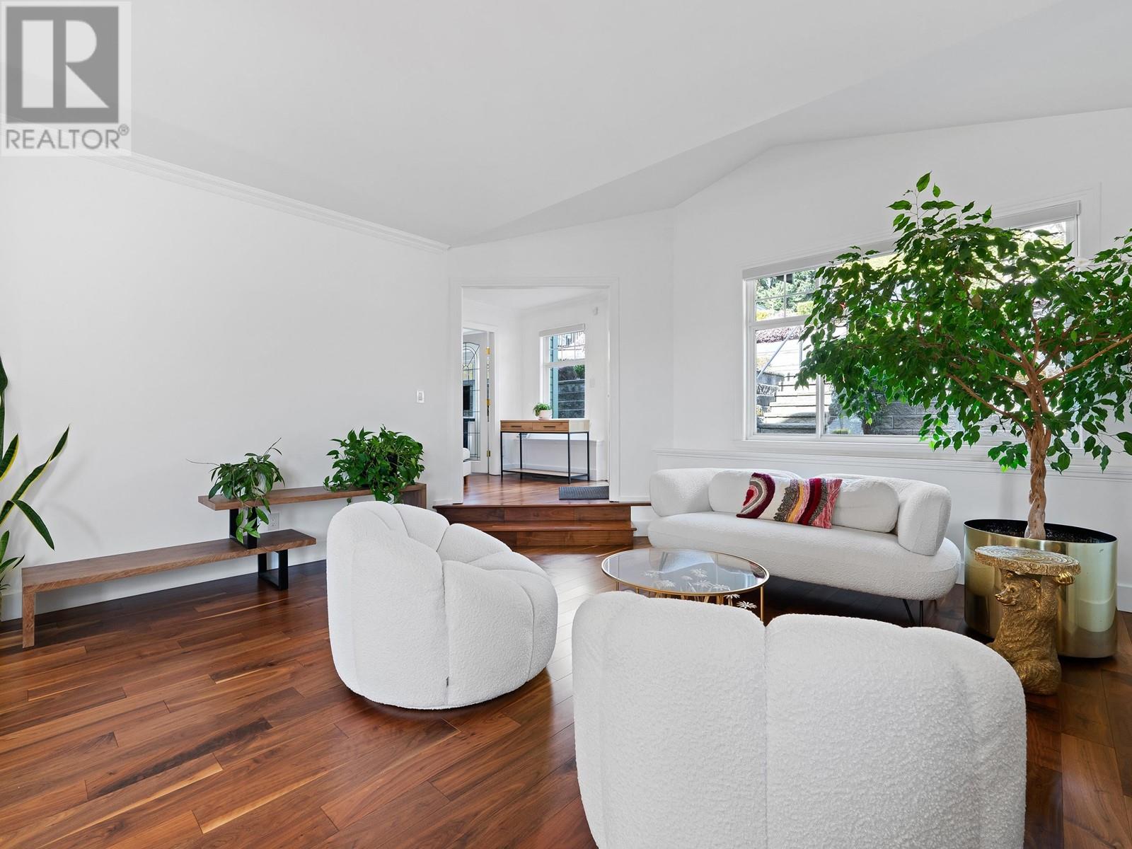 Property at 1075 ADDERLEY STREET image 5