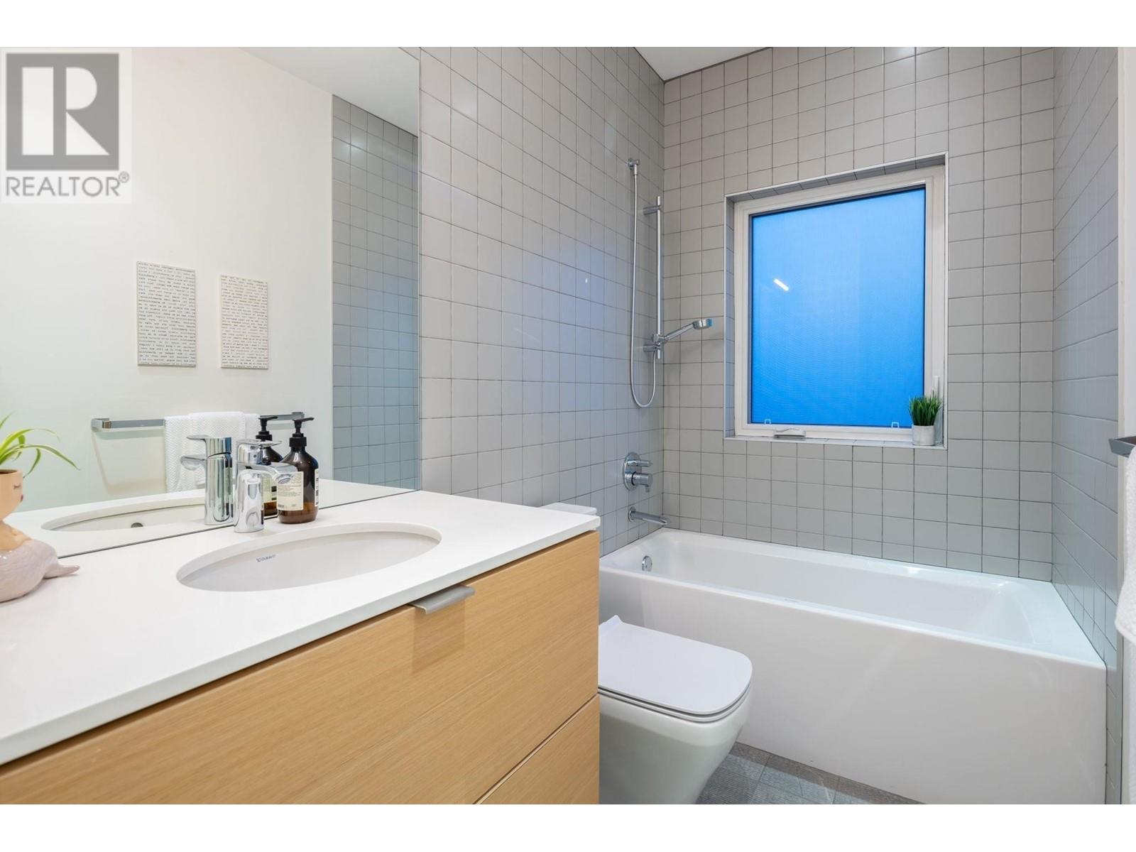 57 W 41st Avenue, Vancouver, British Columbia  V5Y 2R8 - Photo 20 - R2987565