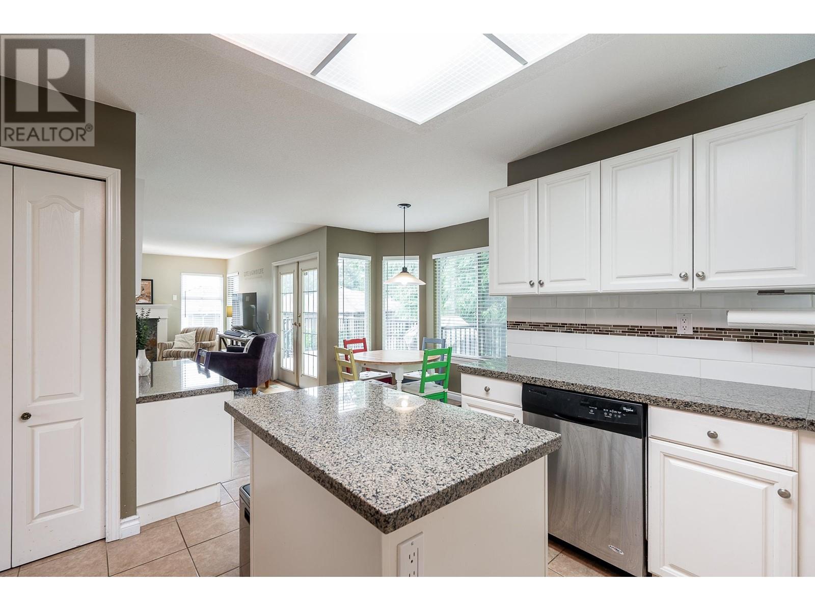 1580 Wintergreen Place, Coquitlam, British Columbia  V3E 2V5 - Photo 9 - R2987626