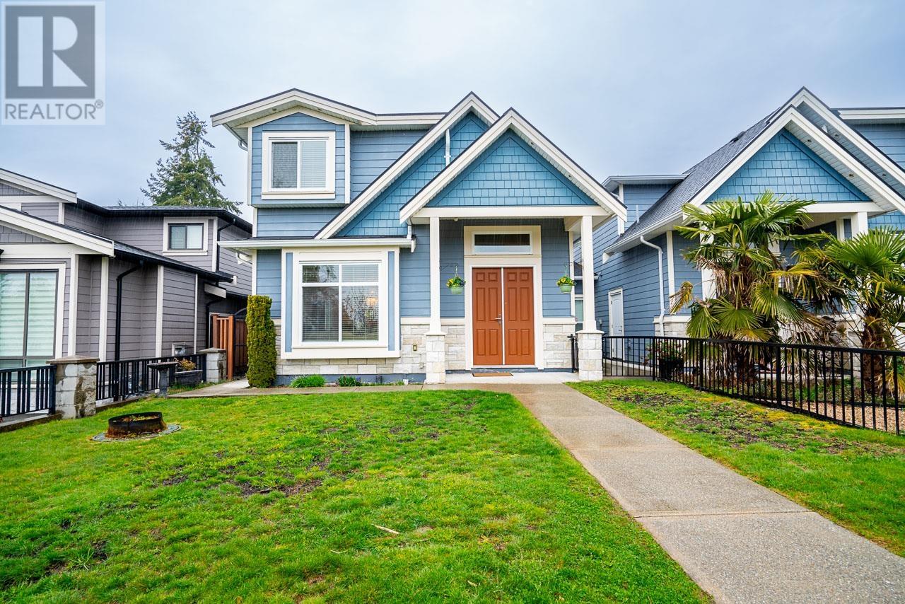 4345 VICTORY STREET, burnaby, British Columbia
