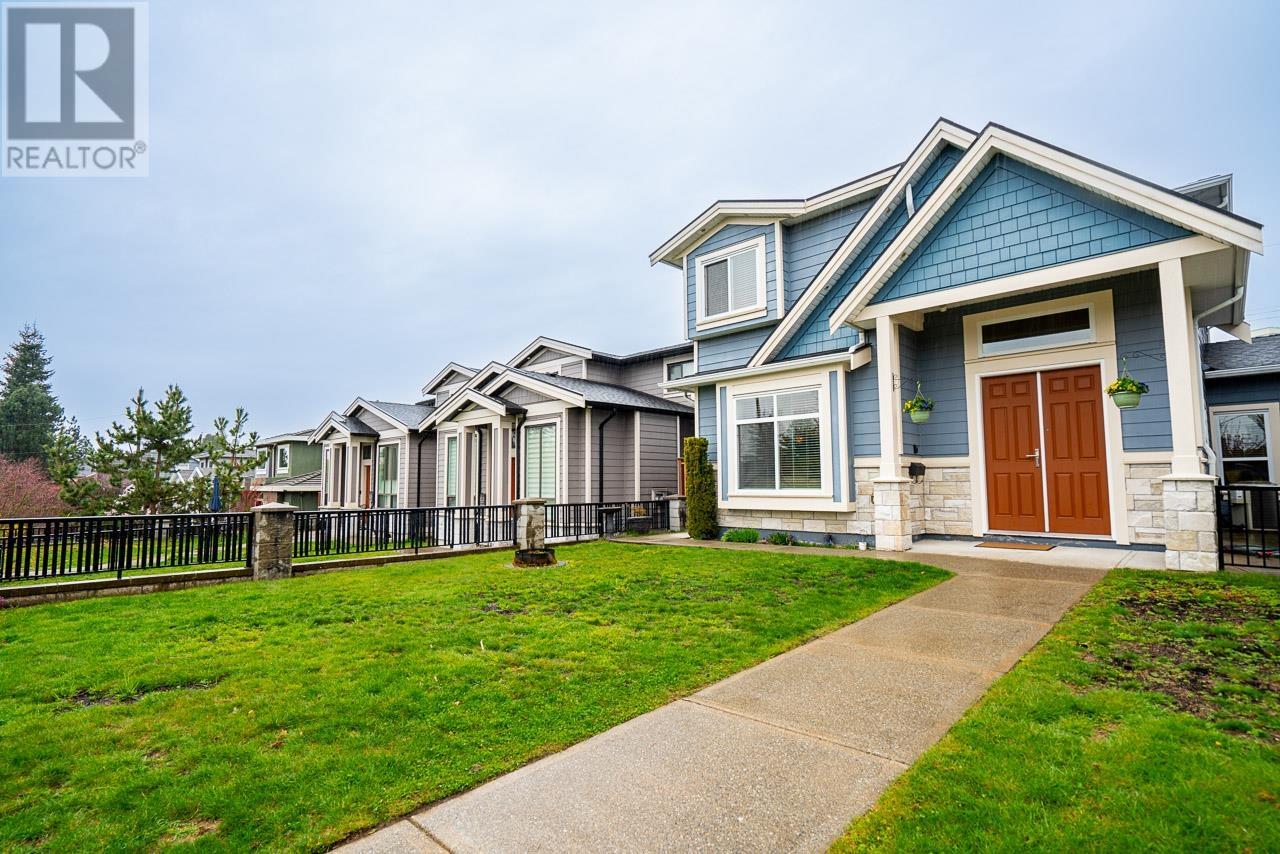 4345 Victory Street, Burnaby, British Columbia  V5J 1R1 - Photo 2 - R2987238