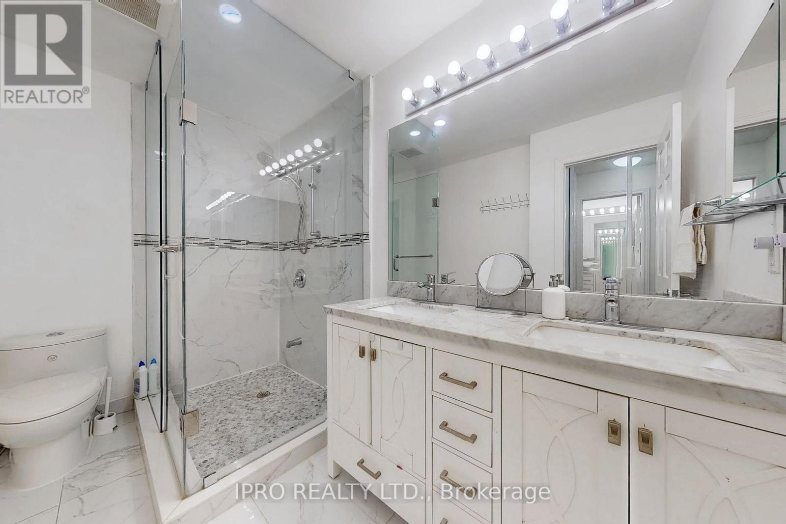 17 Clearcrest Avenue, Toronto, Ontario  M2M 2T4 - Photo 15 - C12069518