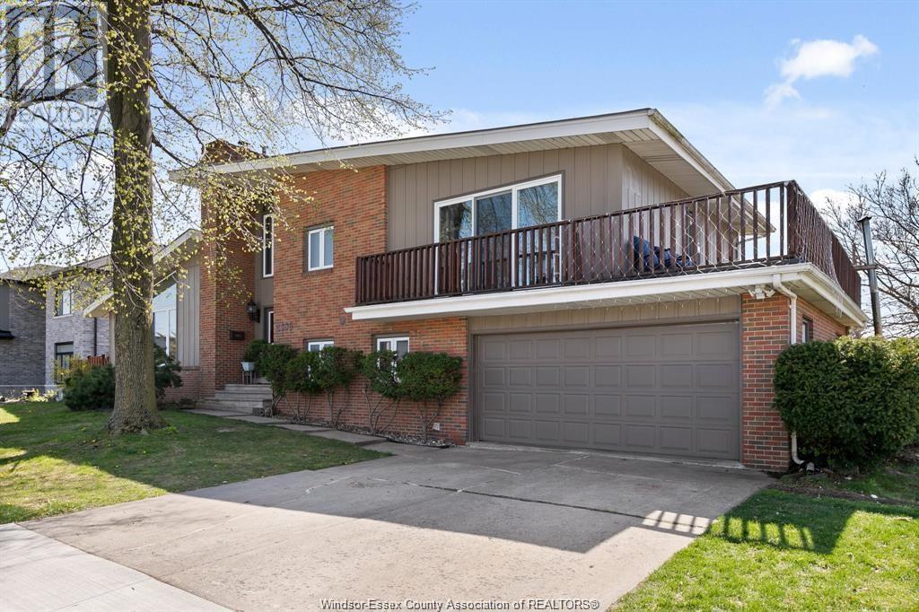 Property at 2405 ROXBOROUGH BOULEVARD image 3