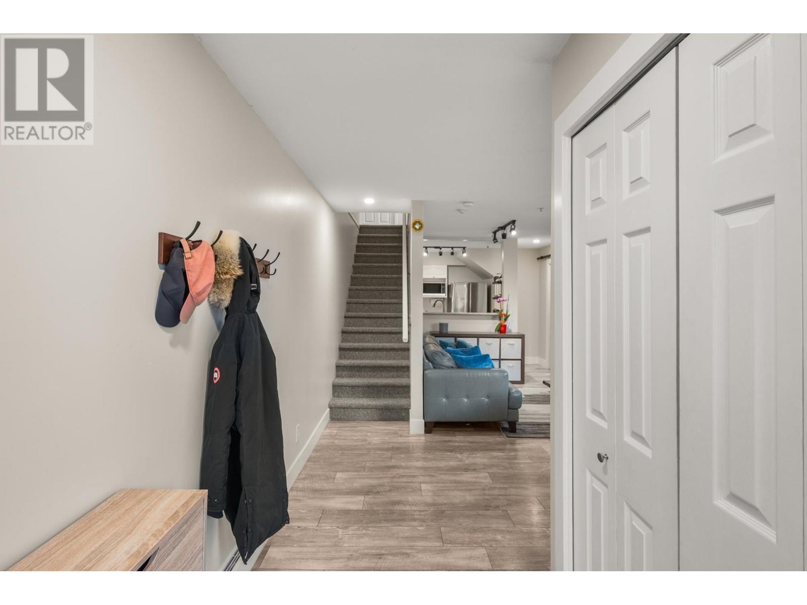 1 2378 Rindall Avenue, Port Coquitlam, British Columbia  V3C 1V2 - Photo 7 - R2987033