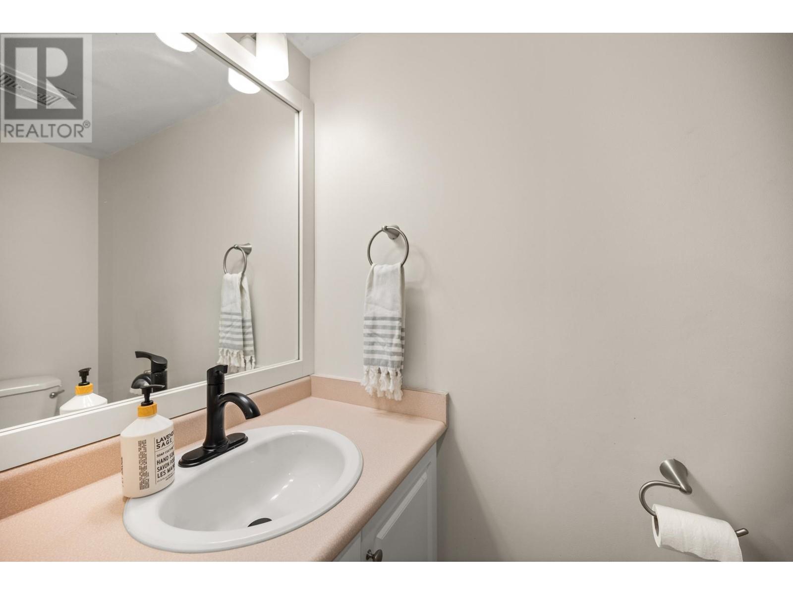 1 2378 Rindall Avenue, Port Coquitlam, British Columbia  V3C 1V2 - Photo 12 - R2987033