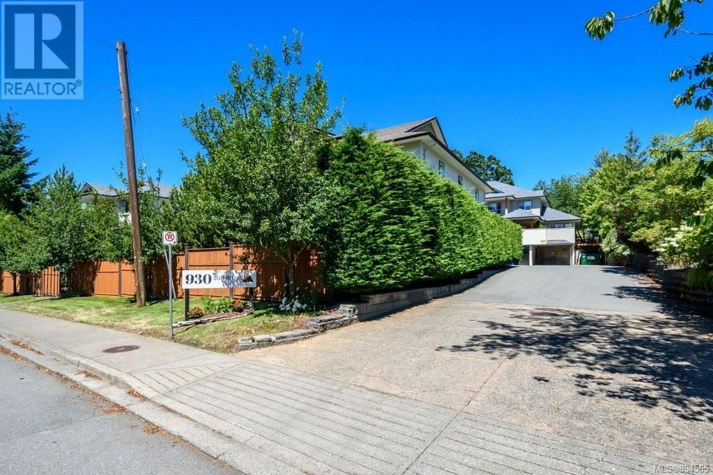 Property at 312 930 Braidwood Rd image 1