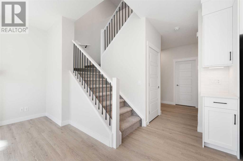Property at 117 Creekstone Landing SW image 2