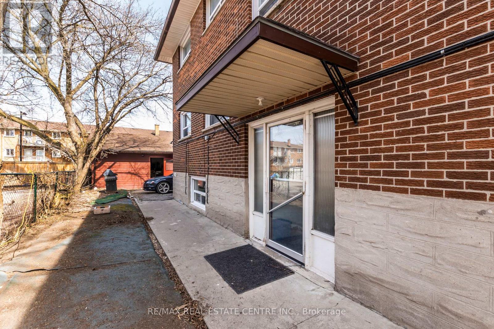 Property at 305 LORNE AVENUE image 4