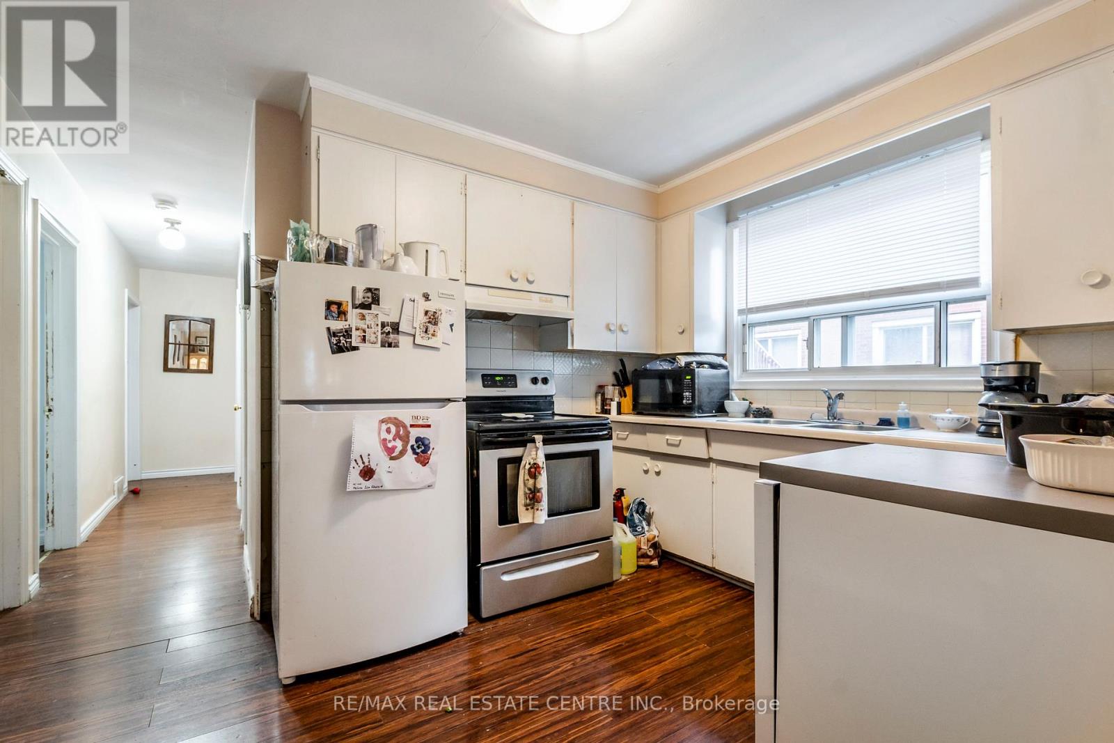 Property at 305 LORNE AVENUE image 5