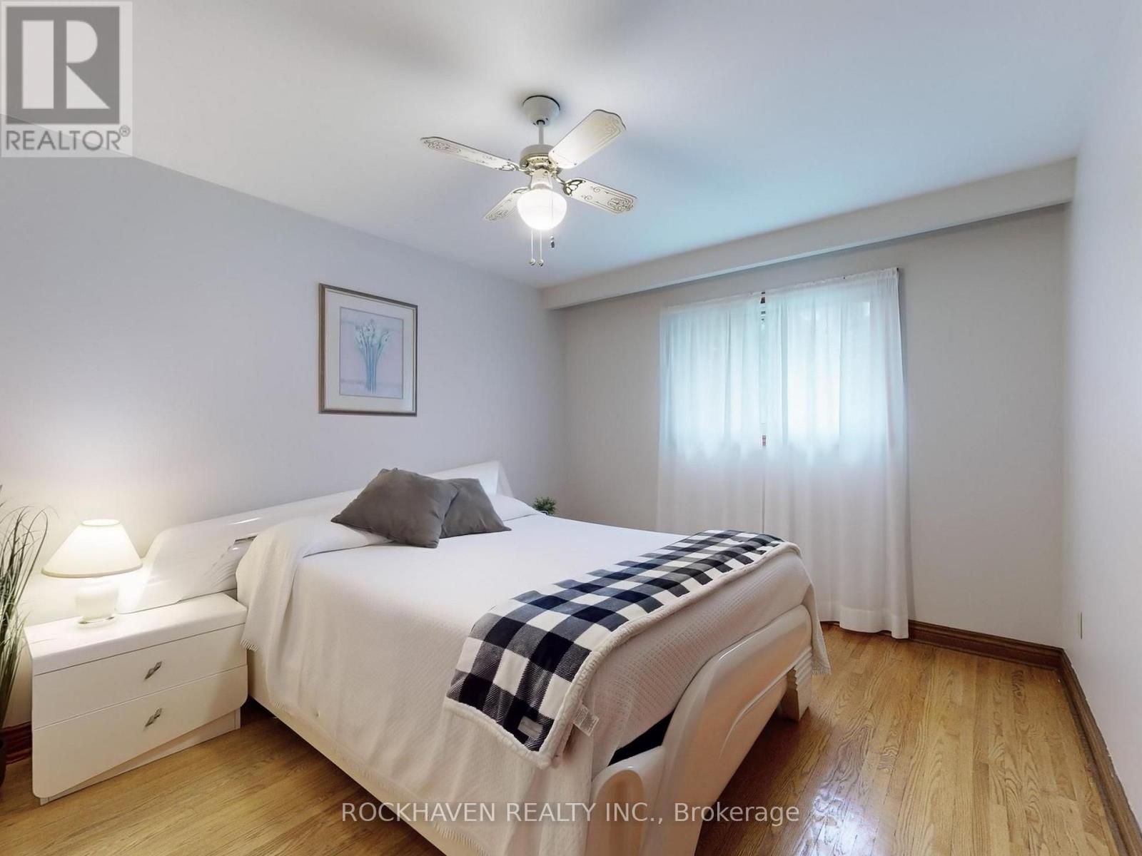 11 Meadowland Gate, Brampton, Ontario  L6W 3N8 - Photo 17 - W12064683