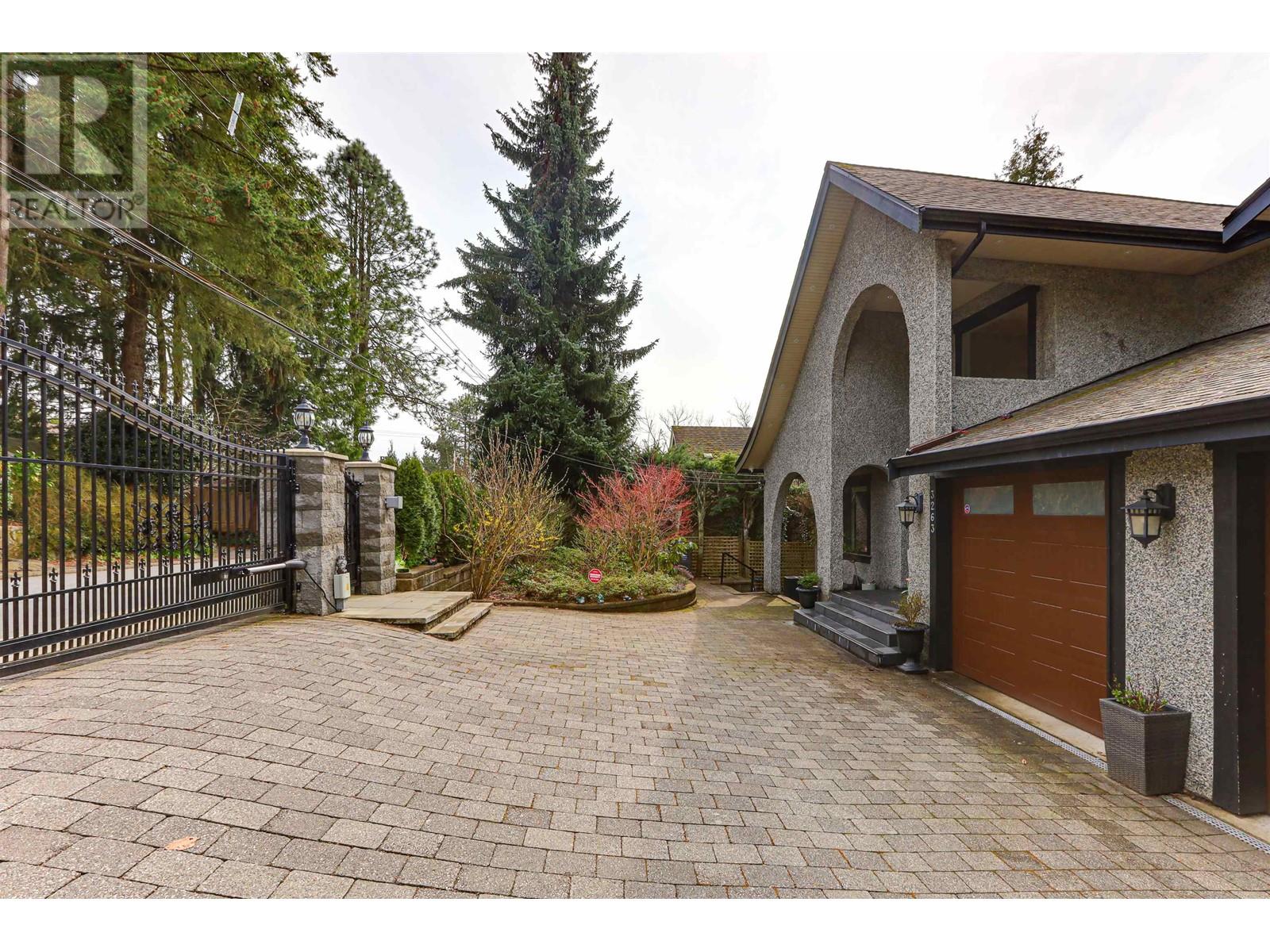 Property at 3263 NORWOOD AVENUE image 4