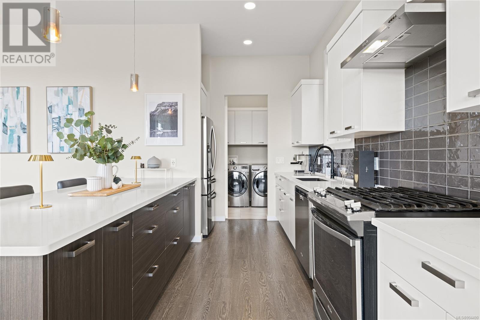 Property at 5147 Dunn Pl image 1