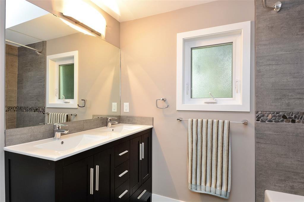14659 West Beach Avenue, White Rock, British Columbia  V4B 2T9 - Photo 20 - R2987068