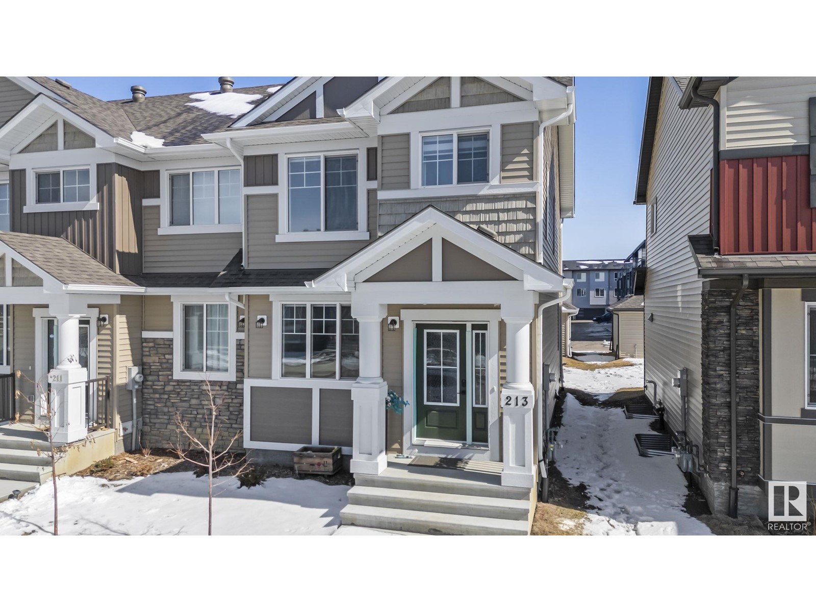 Property at 213 DESROCHERS BV SW image 2