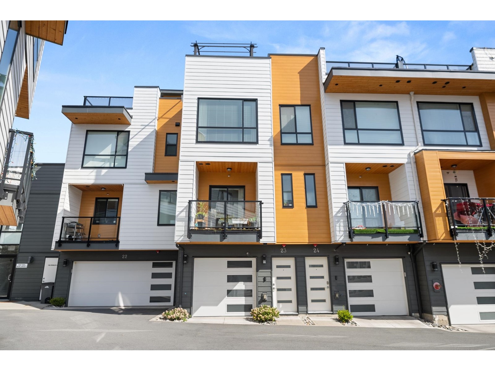 23 16511 Watson Drive, Surrey, British Columbia  V4N 6T7 - Photo 1 - R2986406
