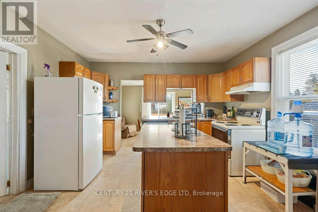 453 May Street, North Dundas, Ontario  K0C 2K0 - Photo 12 - X12069617