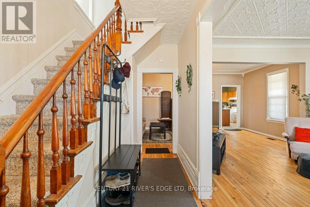 453 May Street, North Dundas, Ontario  K0C 2K0 - Photo 4 - X12069617