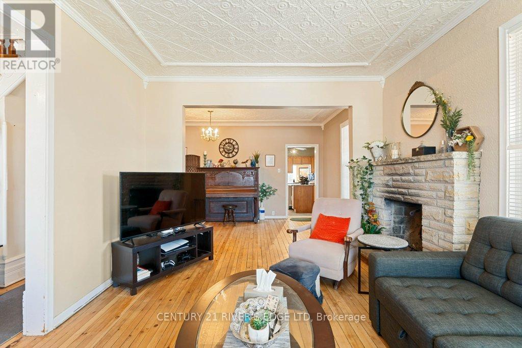 453 May Street, North Dundas, Ontario  K0C 2K0 - Photo 8 - X12069617