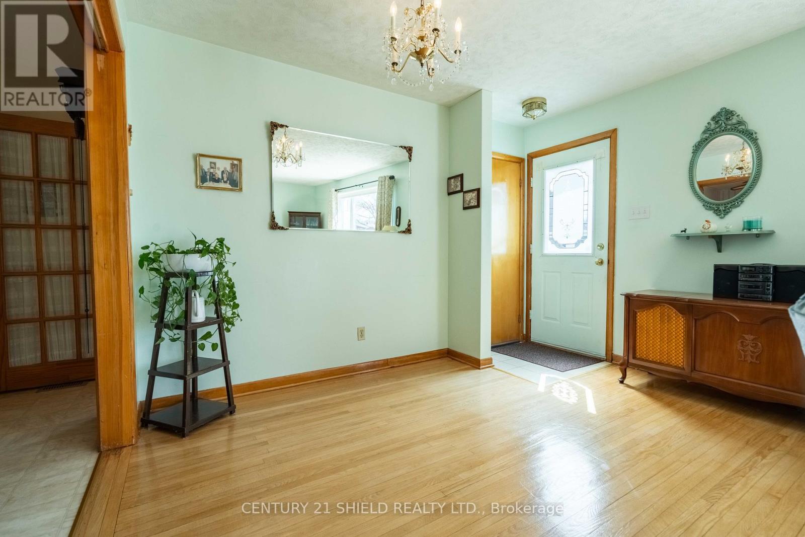 506 Anderson Drive, Cornwall, Ontario  K6H 5N3 - Photo 12 - X12069632