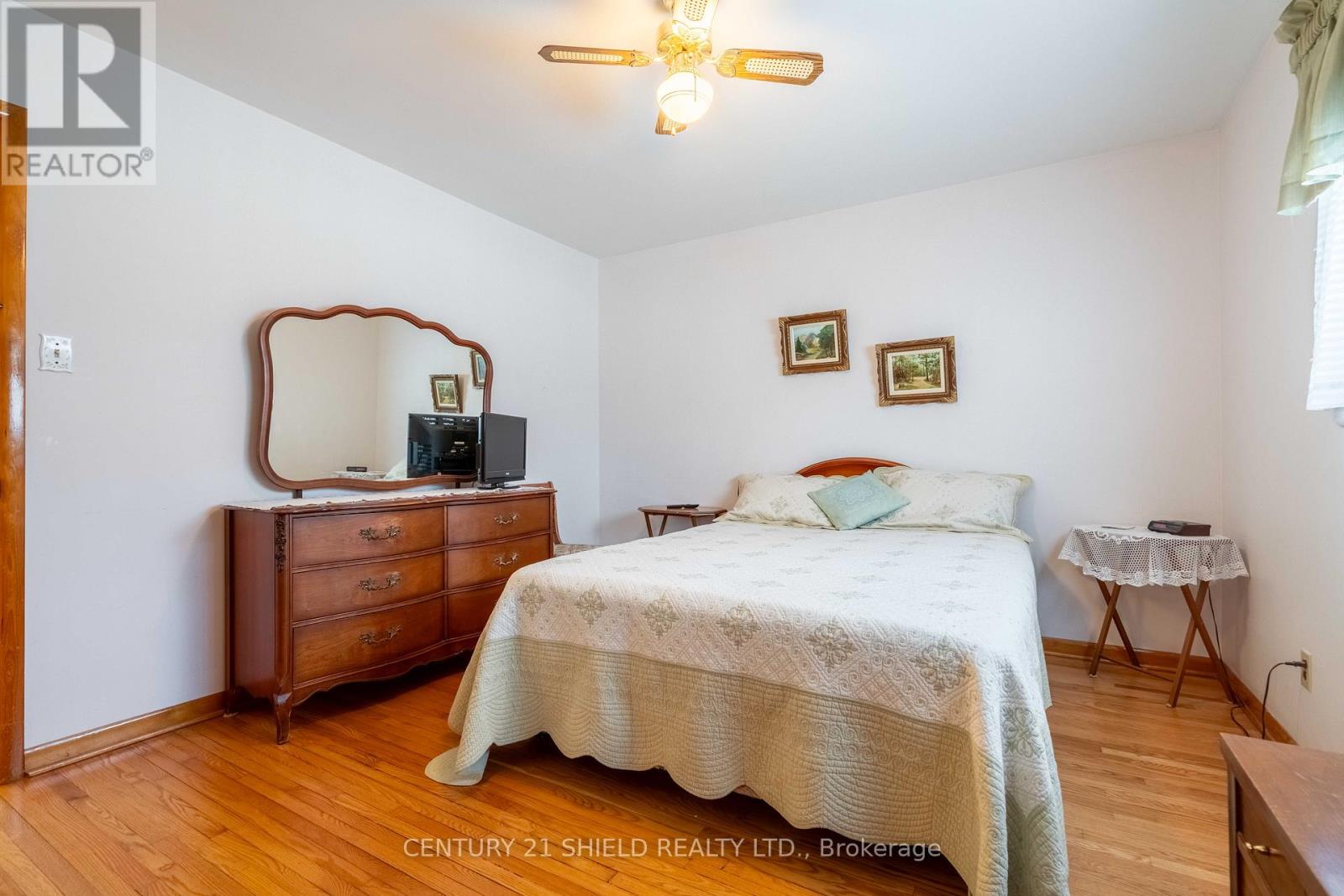 Property at 506 ANDERSON DRIVE image 3