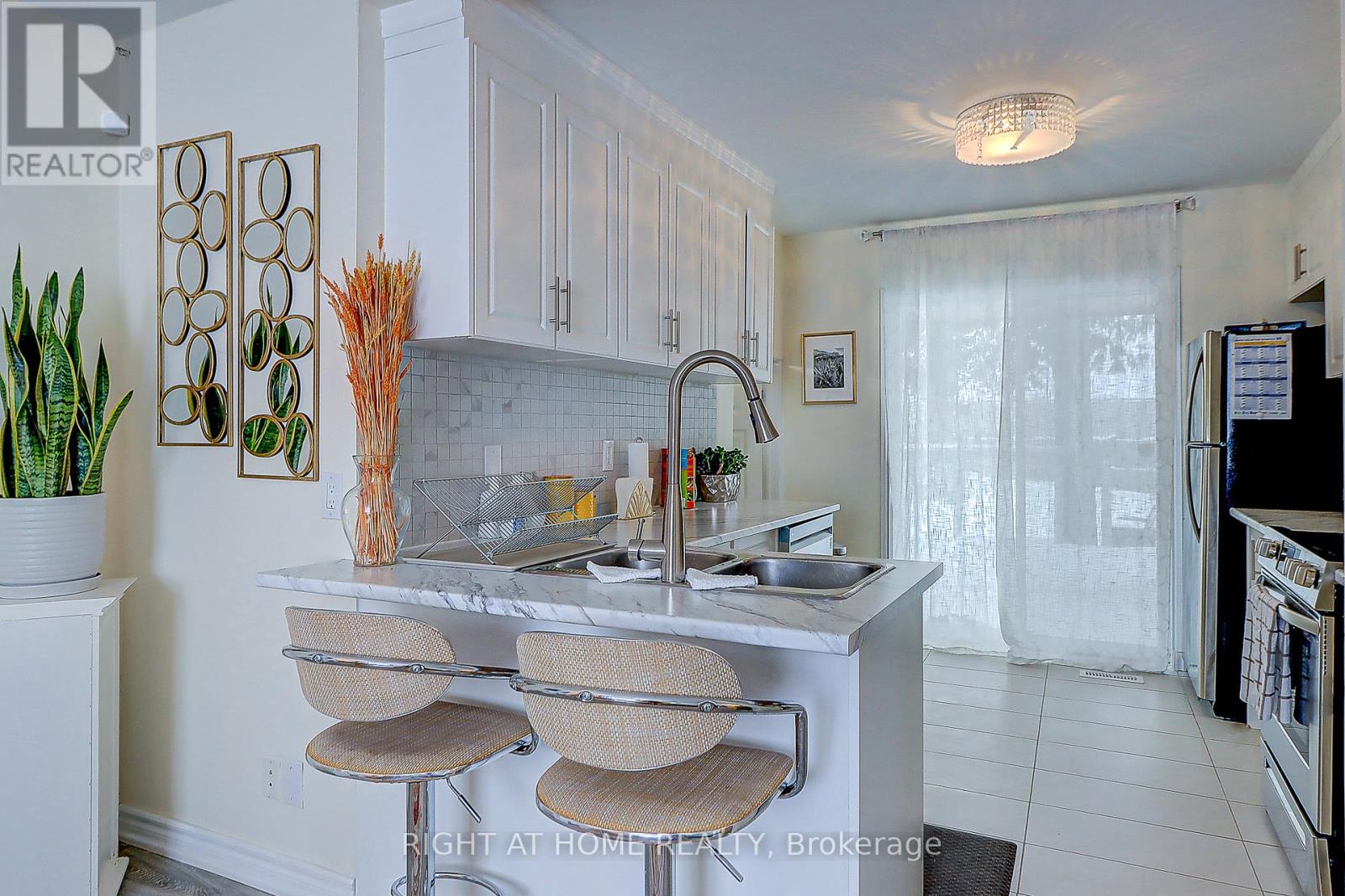 5 Bellefontaine Street, Toronto, Ontario  M1S 1J6 - Photo 15 - E12069634