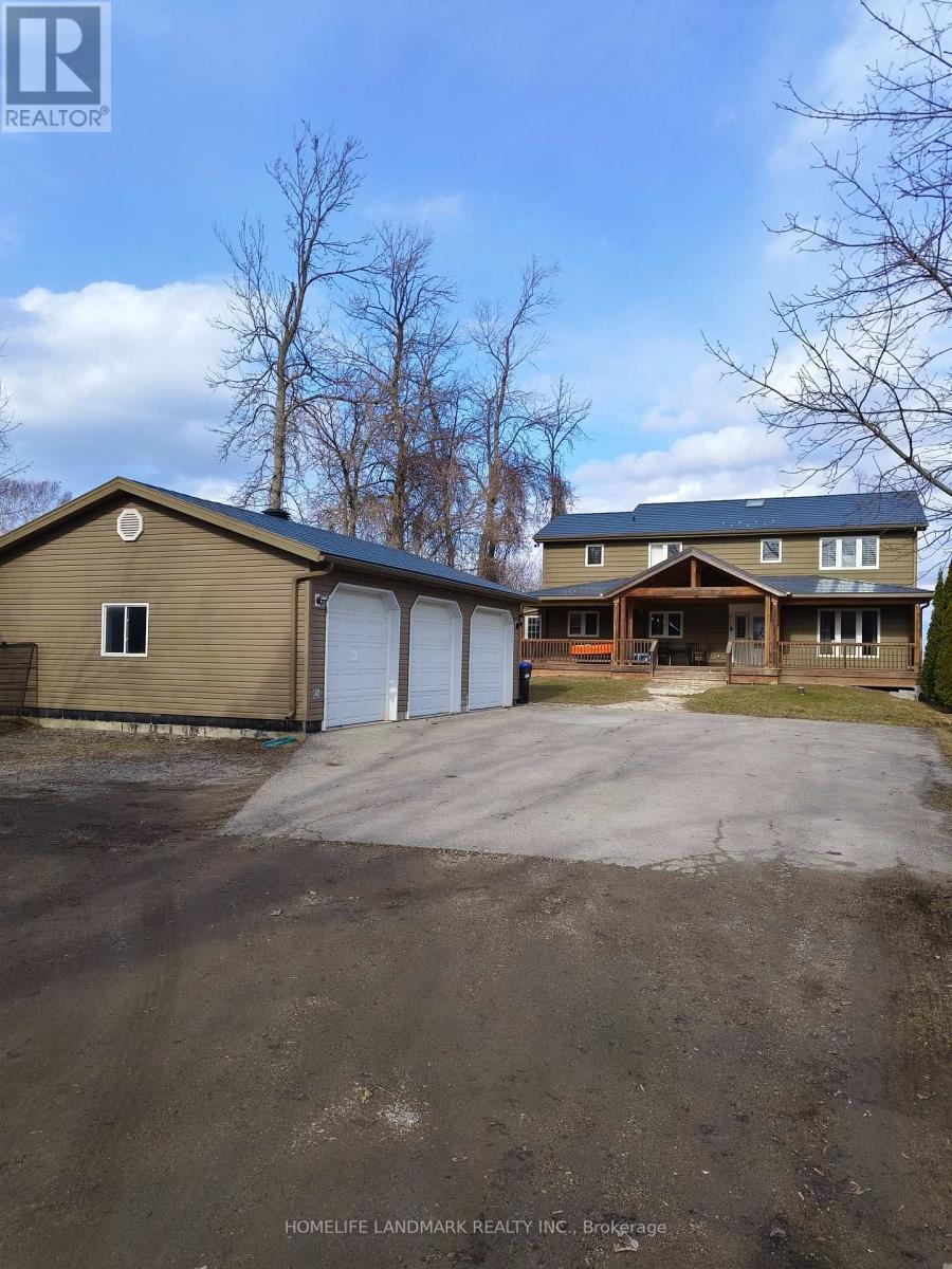 155 Lakeshore Boulevard, Innisfil, Ontario  L0L 1R0 - Photo 2 - N12069723
