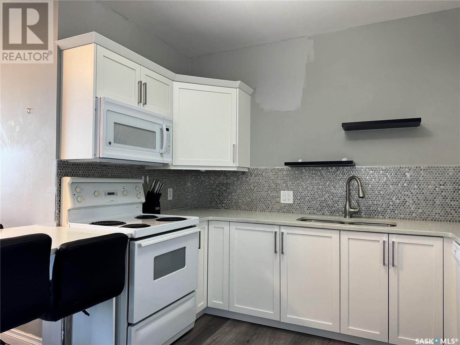 Property at 1203 1867 Hamilton STREET image 4