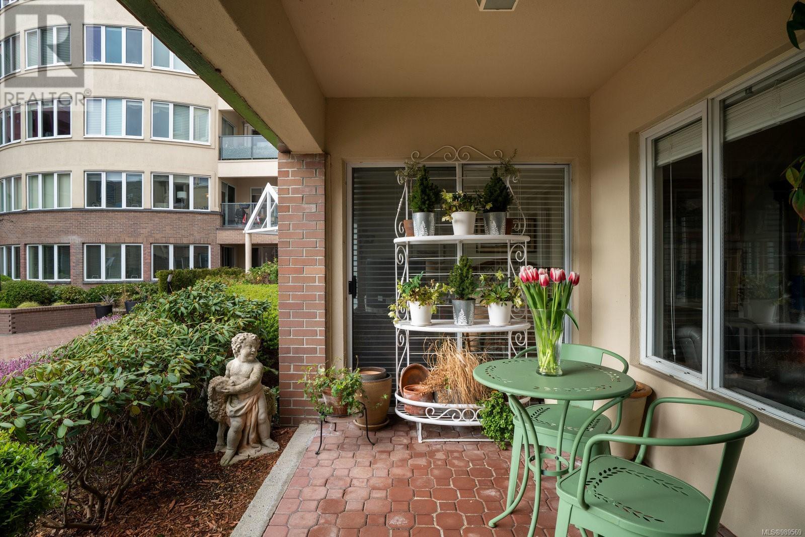 114 50 Songhees Rd, Victoria, British Columbia  V9A 7J4 - Photo 26 - 989569