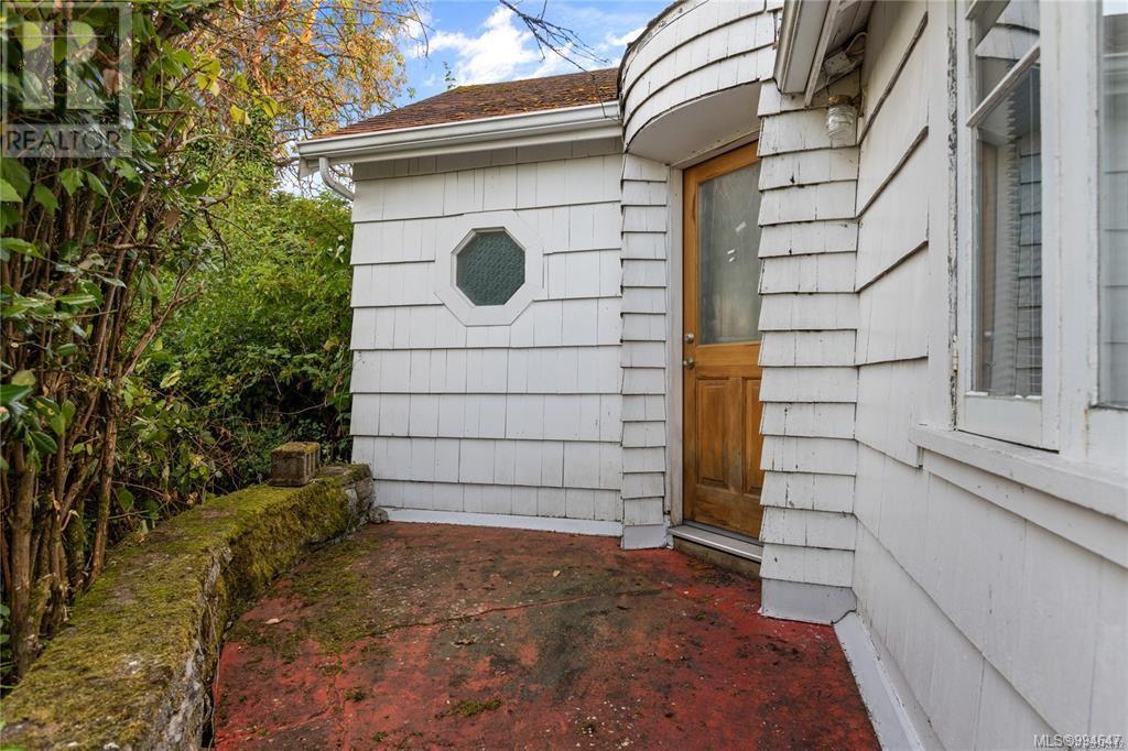 Property at 1620 Loat St image 1