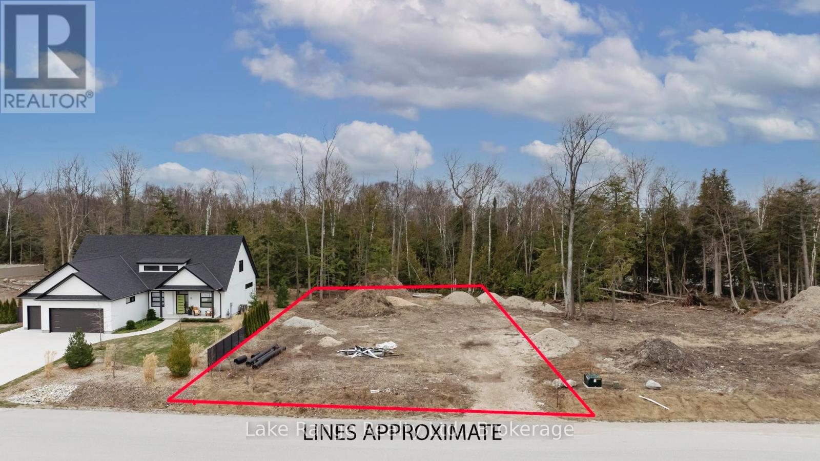 6 Sunset Place, Huron-Kinloss, Ontario  N2Z 2X3 - Photo 4 - X12068844
