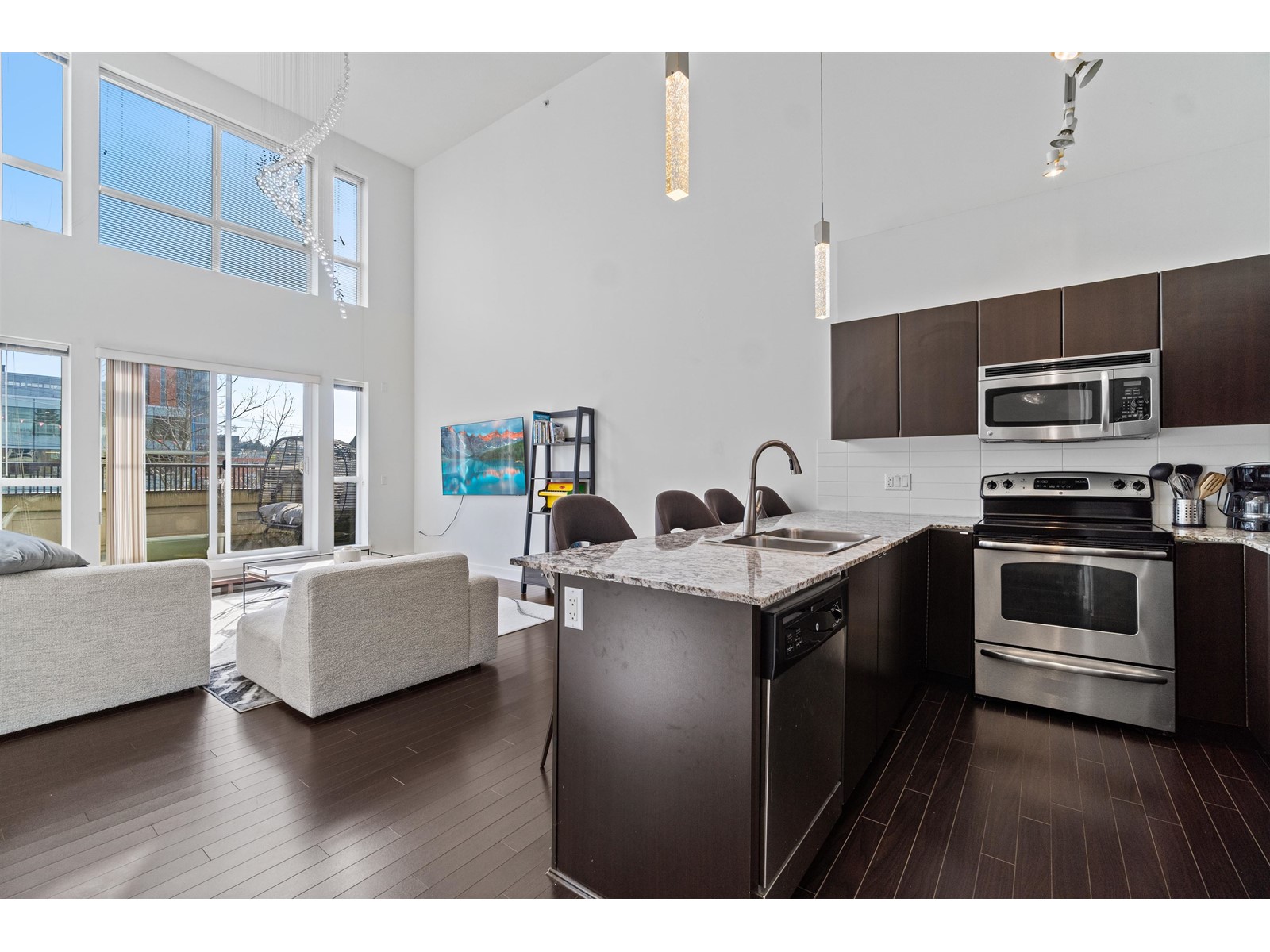 328 9655 King George Boulevard, Surrey, British Columbia  V3T 0C7 - Photo 4 - R2987533