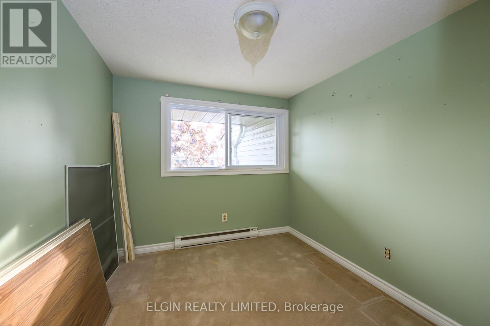 Photo 17 of 27 for 78 - 159 Sandringham Crescent