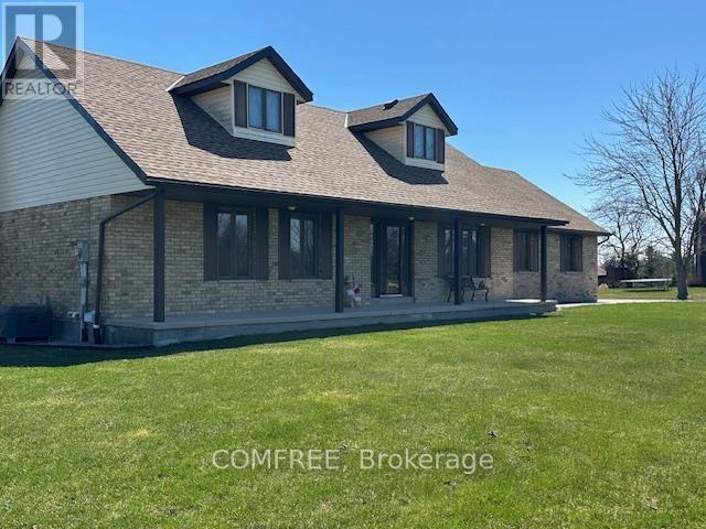 3938 Tile Yard Road, Enniskillen (Petrolia), Ontario  N0N 1R0 - Photo 28 - X12069752